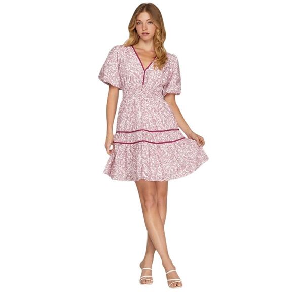 She + Sky Dresses & Skirts - She + Sky Pink Floral Leaf V-Neck Puff Sleeve Tiered Mini Dress NEW Misses